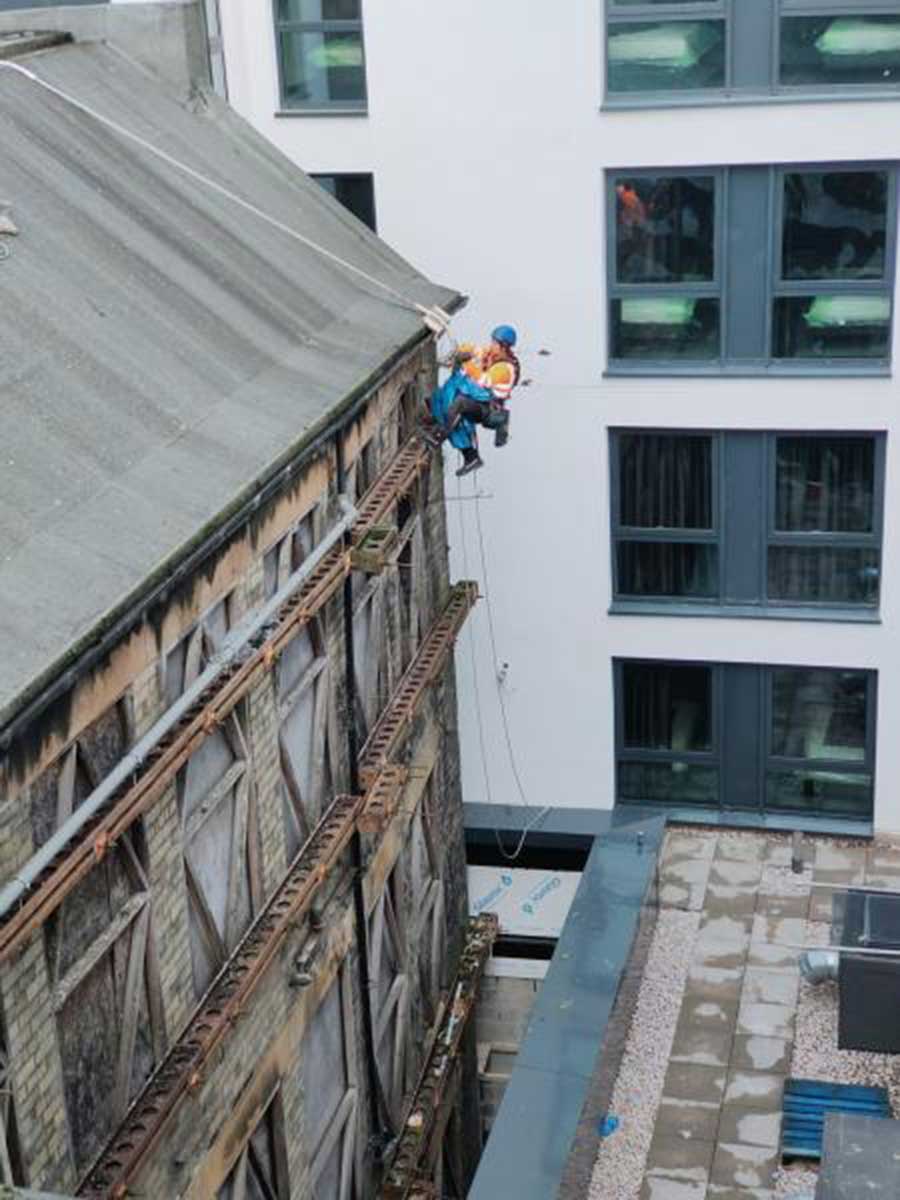Gutter Cleaning Services