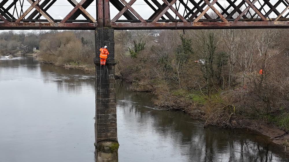 Carmyle Viaduct - Driftwood Removal Main Photo